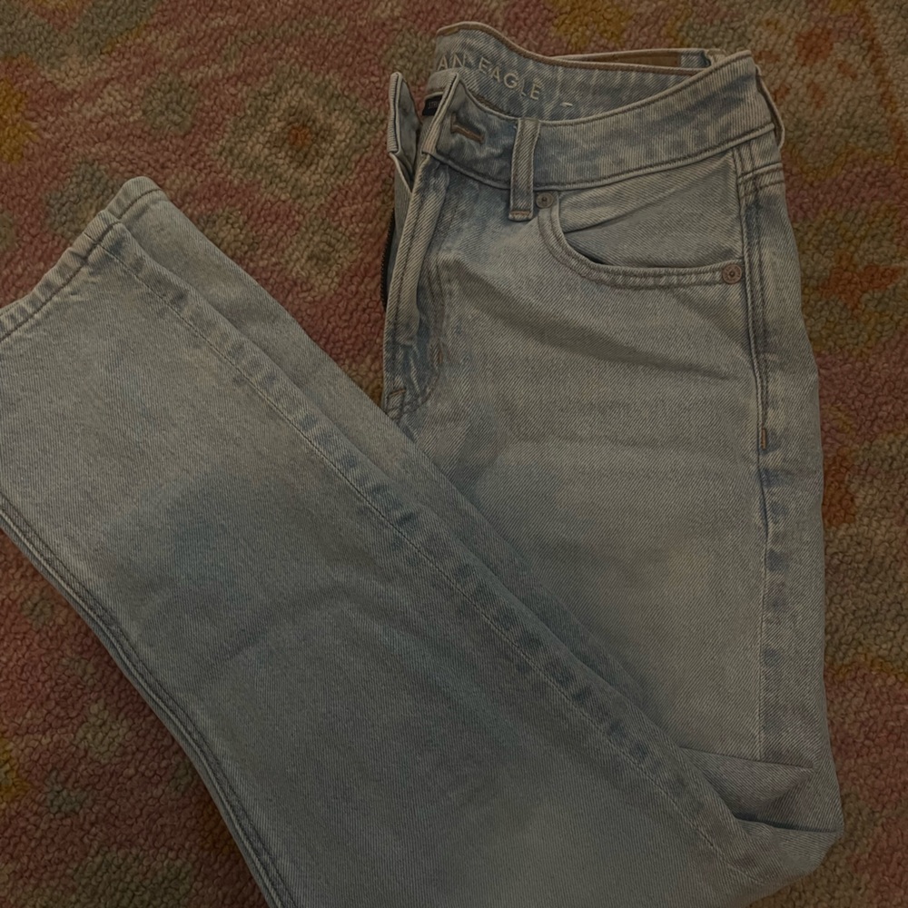 American Eagle Outfitters Women’s  Light Blue Strigid Jeans